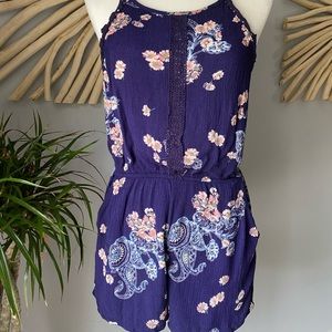 SOLD - KENDALL & KYLIE summer romper - M